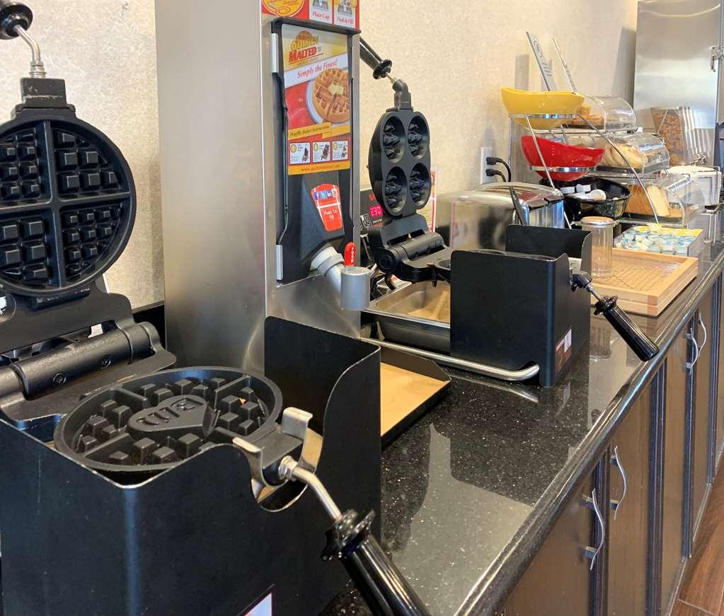 Comfort Inn Saint Paul East Oakdale Экстерьер фото