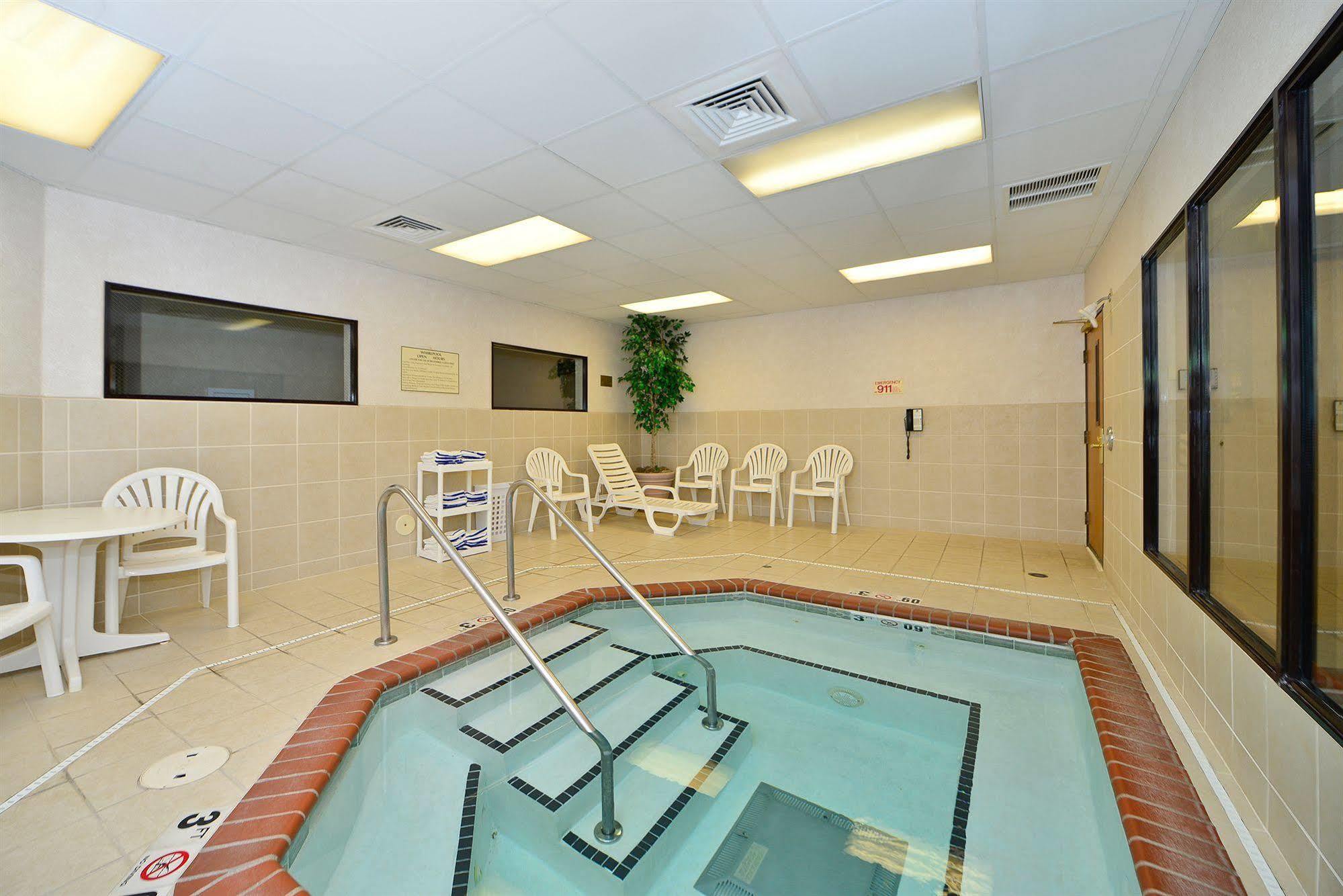 Comfort Inn Saint Paul East Oakdale Экстерьер фото